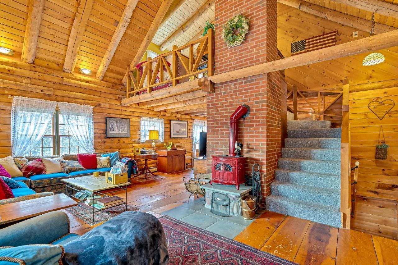 Wood Road Retreat *